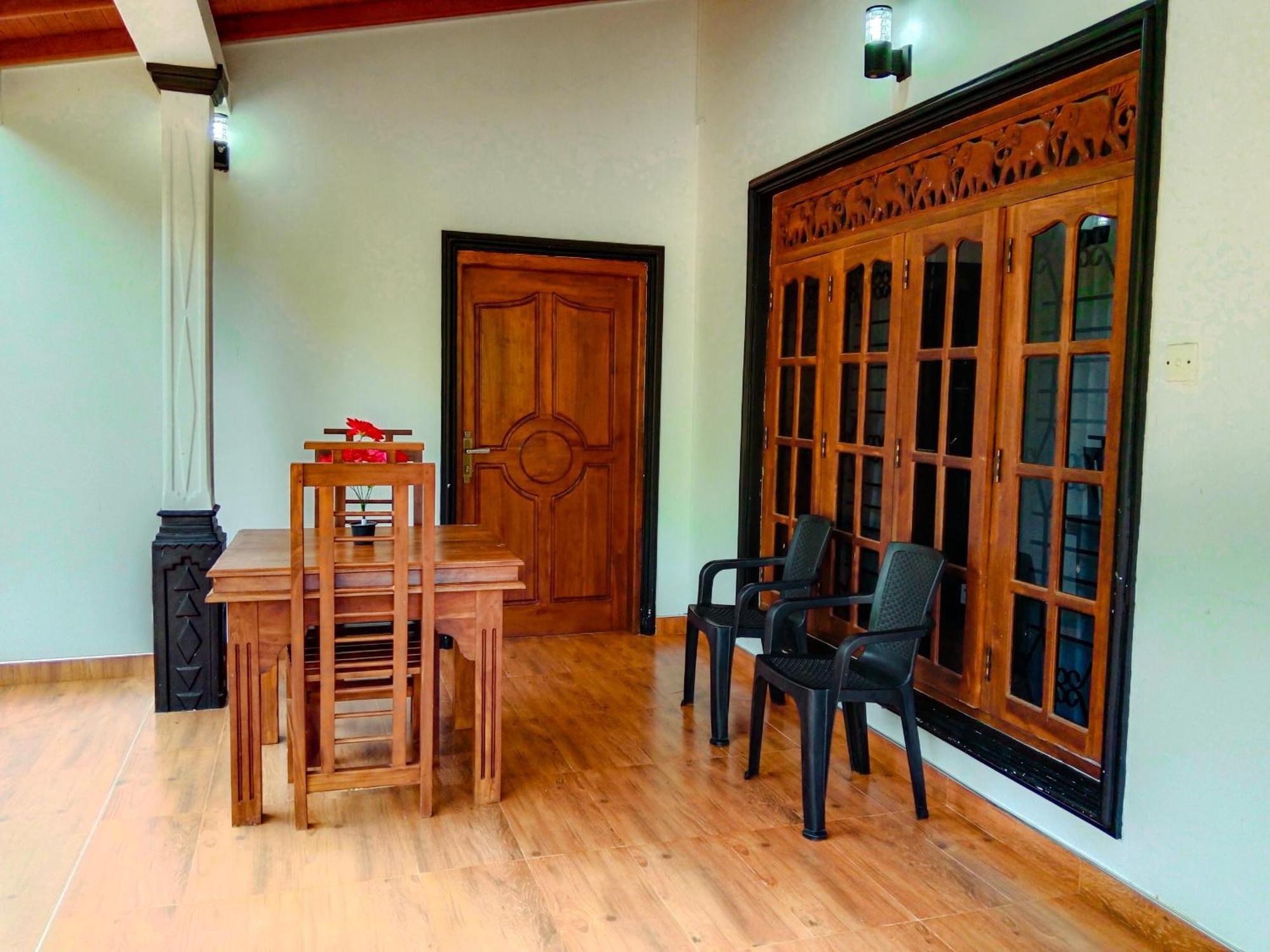 Sigiriya Peacock Homestay Eksteriør bilde