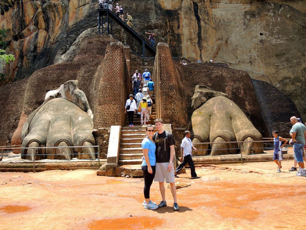 Sigiriya Peacock Homestay Eksteriør bilde